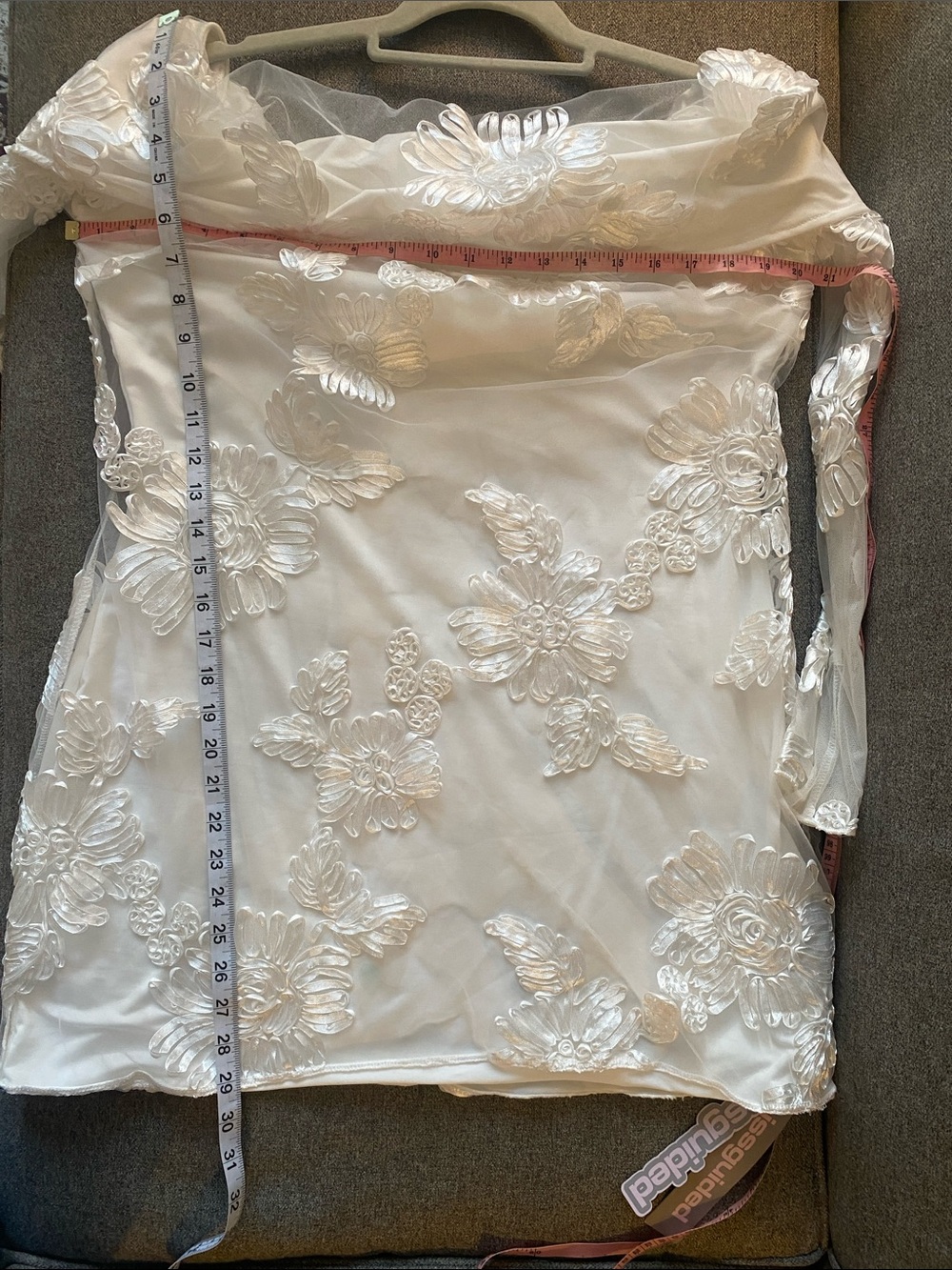 Misguided White Off the Shoulder Mini Dress w/ Satin Floral Detail Size XL NWT - Picture 3 of 5